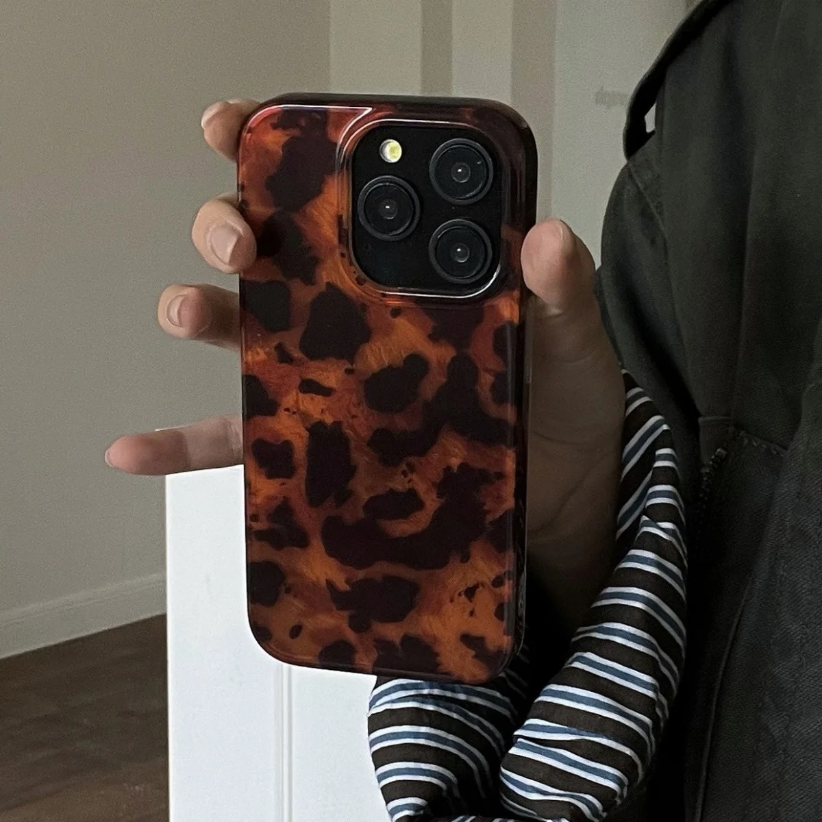 Retro Amber Texture Laser Phon - Phone Cases Store review and price